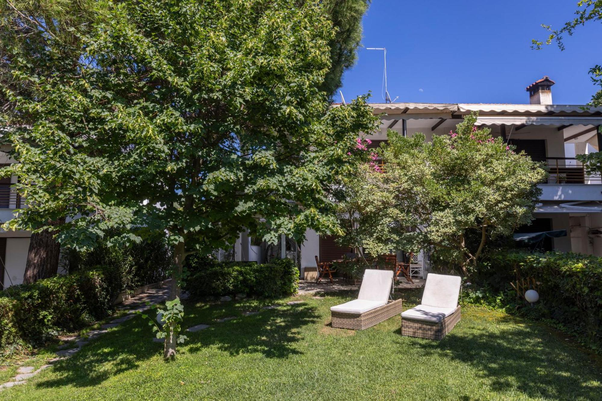 Lovely Villa 3 Min From The Beach Hanioti Exterior photo