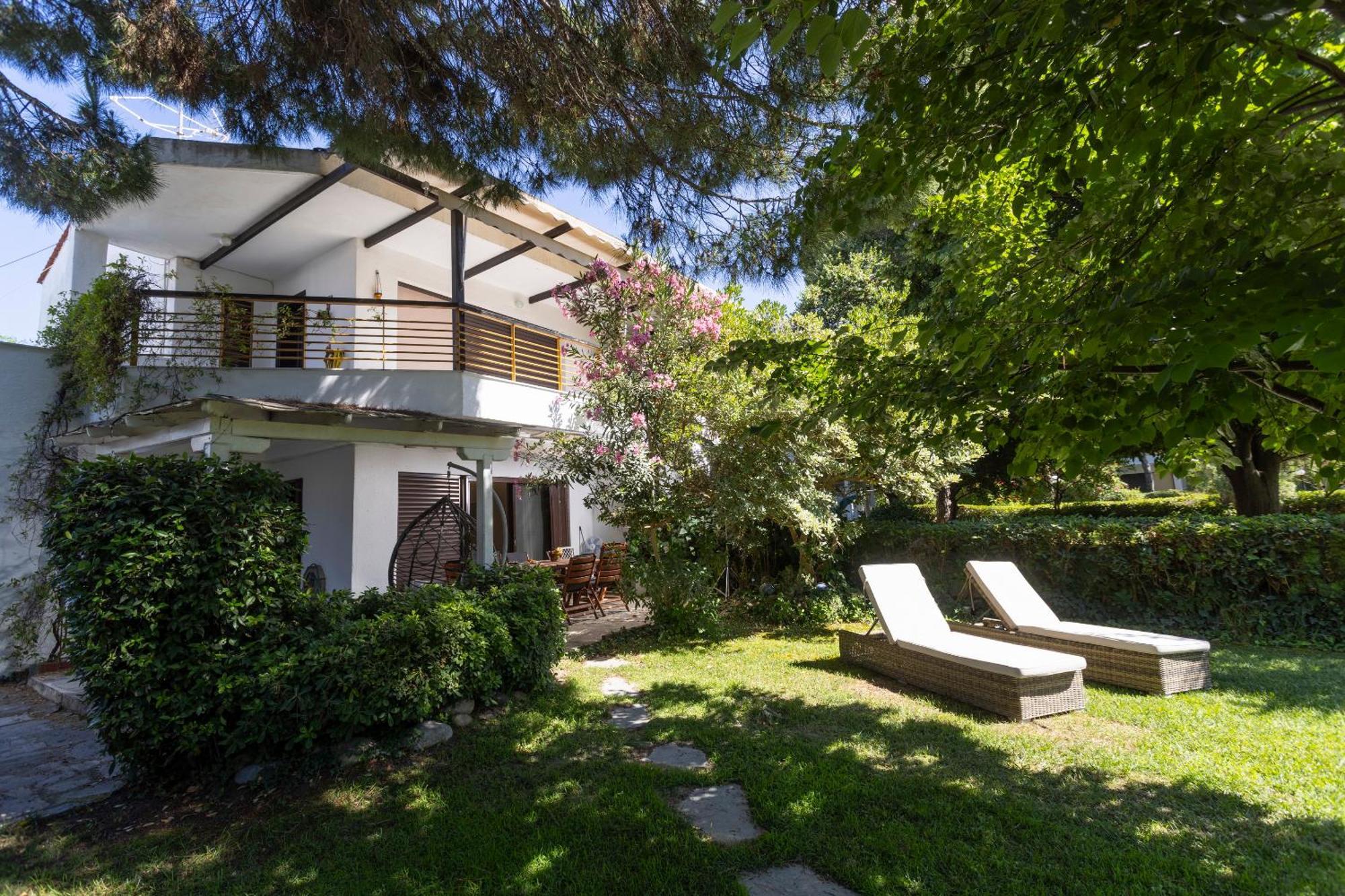 Lovely Villa 3 Min From The Beach Hanioti Exterior photo